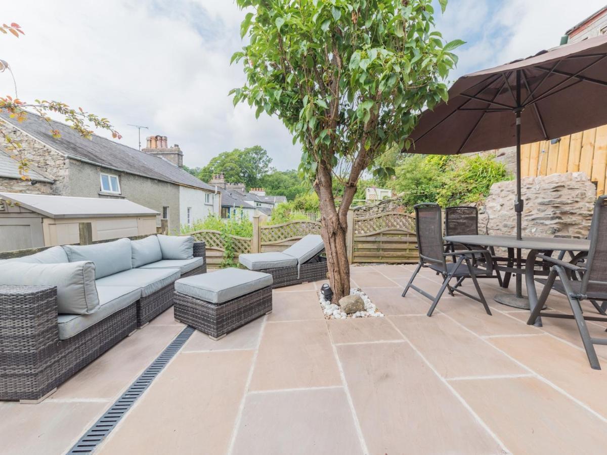Pass The Keys Mop Fair Sunny Garden Town Centre Villa Ulverston Exterior photo